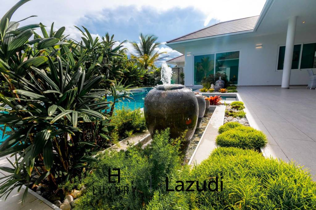 648 ตร.ม 3 เตียง 3 อาบน้ำ วิลล่า For ขาย