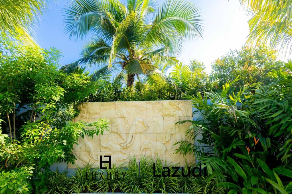 648 ตร.ม 3 เตียง 3 อาบน้ำ วิลล่า For ขาย