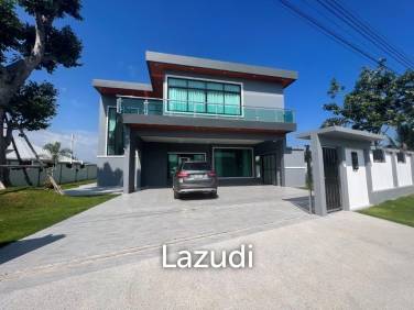 4 Bed Detached House For Sale
