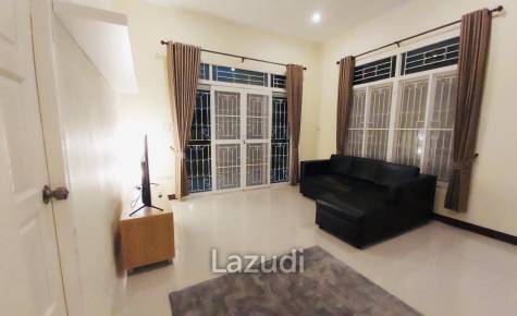 2 Bedrooms Cozy Single-Storey House For Rent