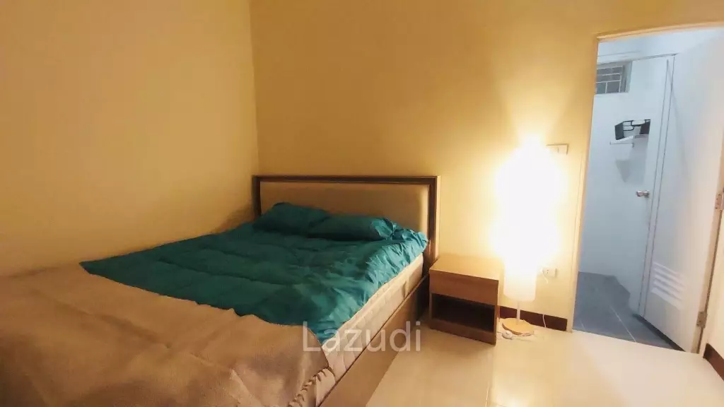 2 Bedrooms Cozy Single-Storey House For Rent