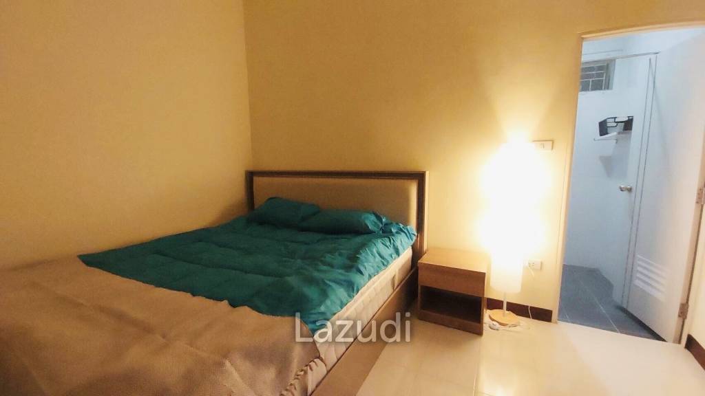 2 Bedrooms Cozy Single-Storey House For Rent