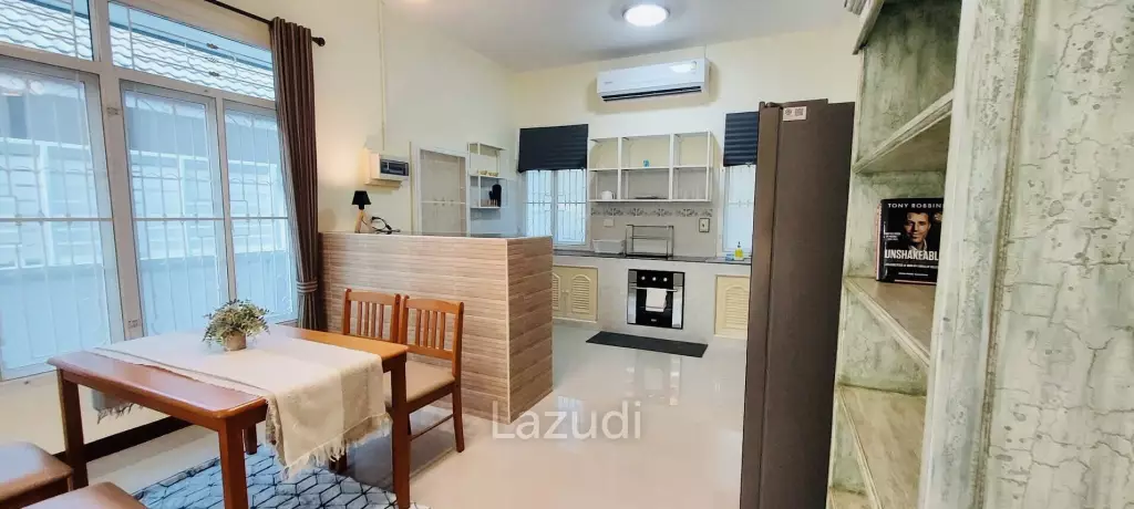 2 Bedrooms Cozy Single-Storey House For Rent