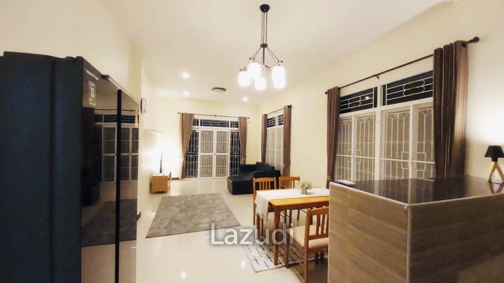 2 Bedrooms Cozy Single-Storey House For Rent