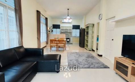2 Bedrooms Cozy Single-Storey House For Rent