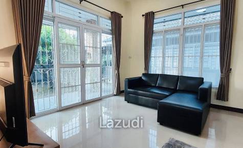 2 Bedrooms Cozy Single-Storey House For Rent