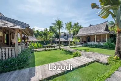 Magnificent 5-Bedroom Joglo Estate in Berawa