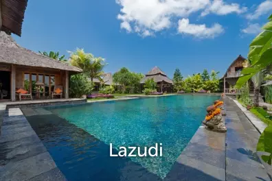 Magnificent 5-Bedroom Joglo Estate in Berawa