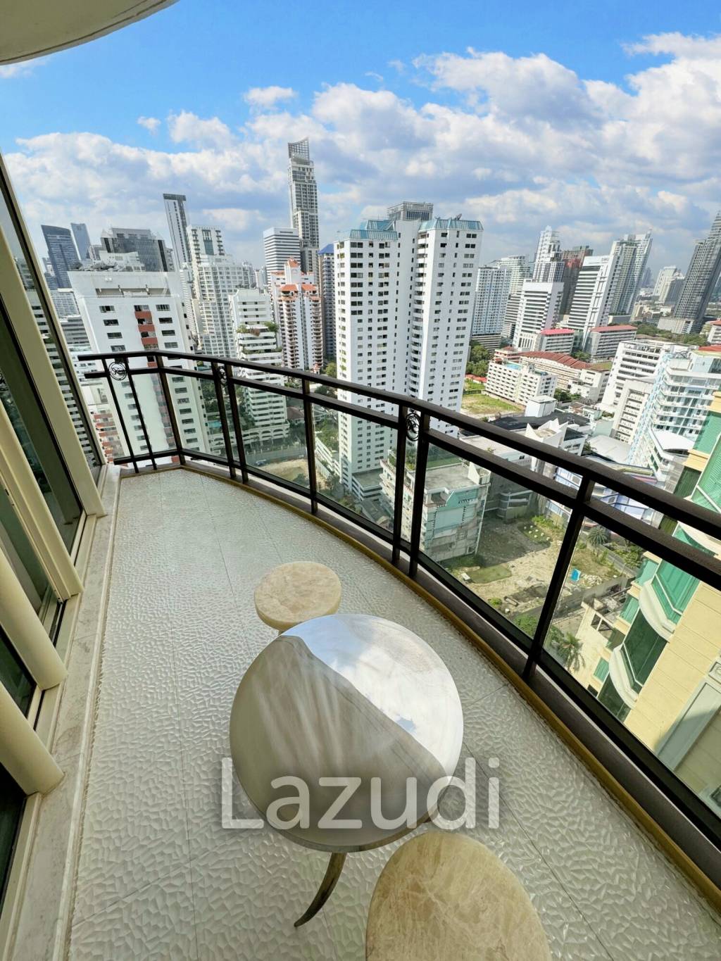 4 Bed 4 Bath 355 SQ.M Royce Private Residences
