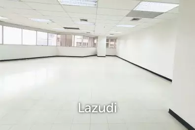 168 SQ.M Office for rent Vibhavadi Rangsit