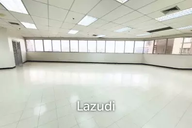168 SQ.M Office for rent Vibhavadi Rangsit