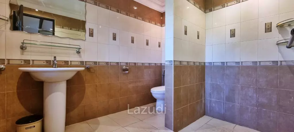 4 Beds 3 Baths 220 SQ.M. House in Huay Yai