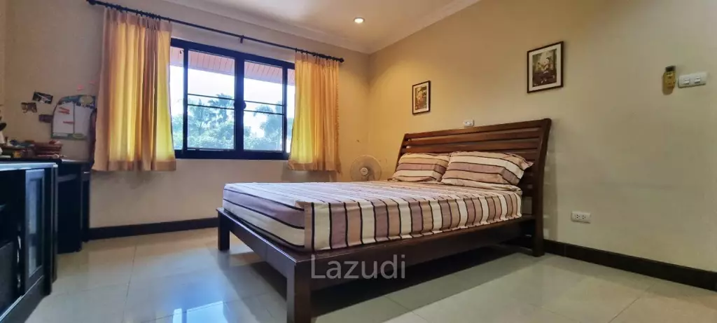 4 Beds 3 Baths 220 SQ.M. House in Huay Yai
