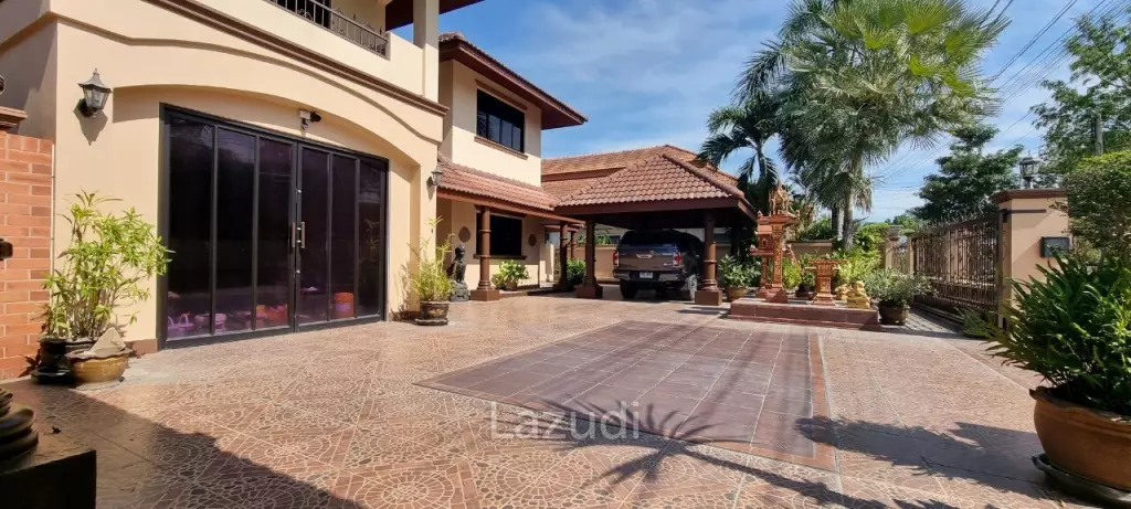 4 Beds 3 Baths 220 SQ.M. House in Huay Yai