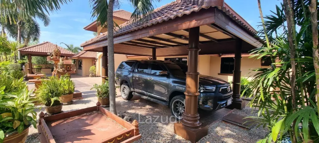 4 Beds 3 Baths 220 SQ.M. House in Huay Yai