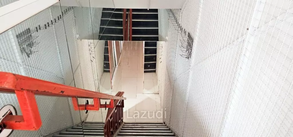 Building For rent Not Far From Walking Street