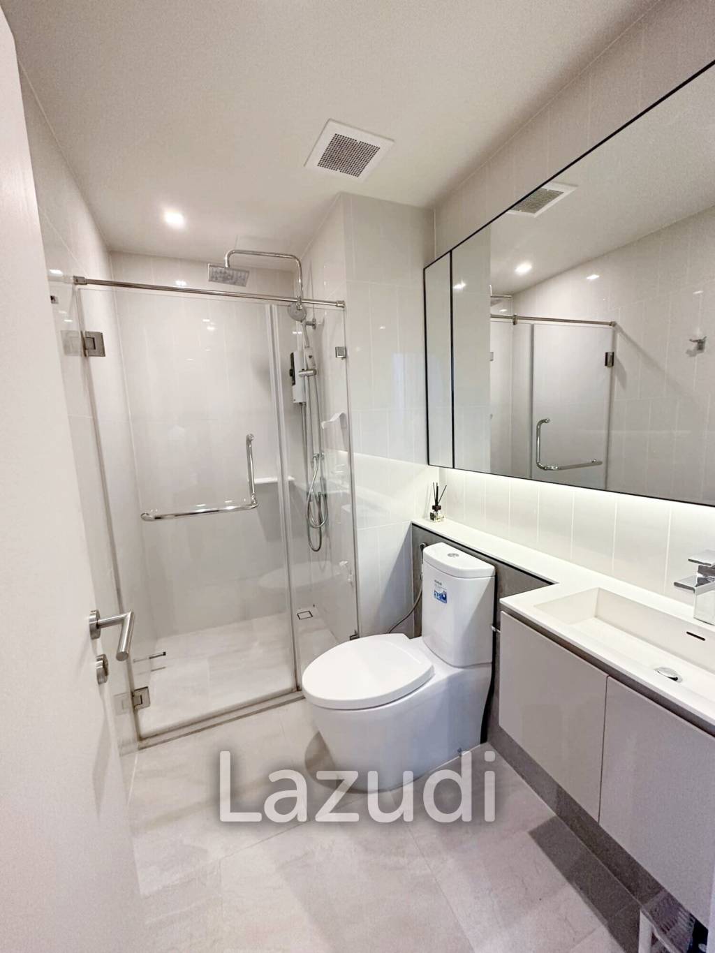 1 Bed 1 Bath 45 SQ.M The Reserve Phahol-Pradipat