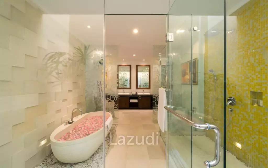 Tumbak Bayuh Villas with Stunning Views