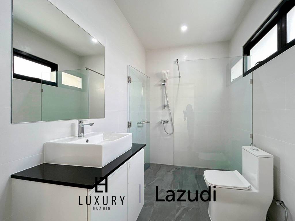 712 metro cuadrado 4 ` 4 Baño Villa de Venta