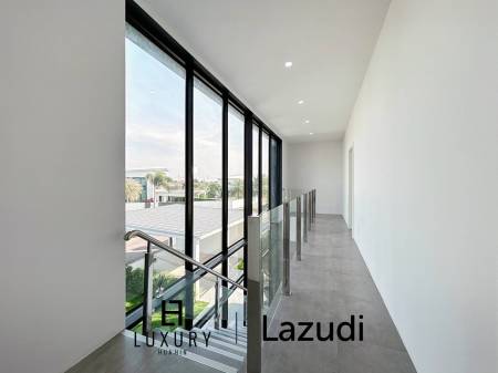 712 metro cuadrado 4 ` 4 Baño Villa de Venta