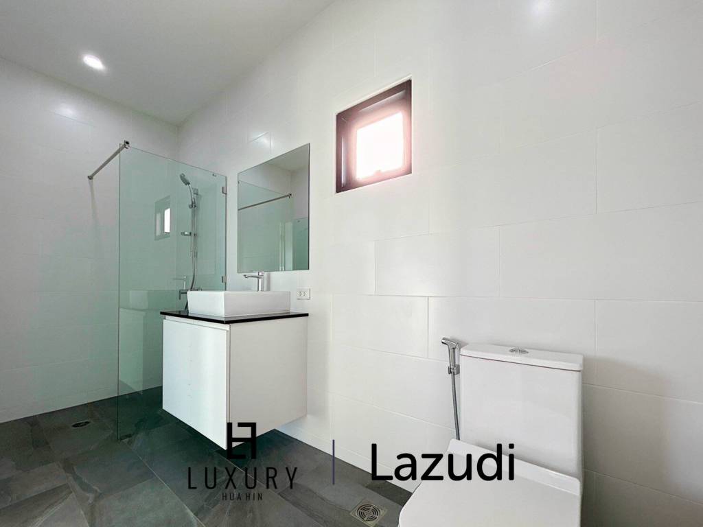 712 metro cuadrado 4 ` 4 Baño Villa de Venta