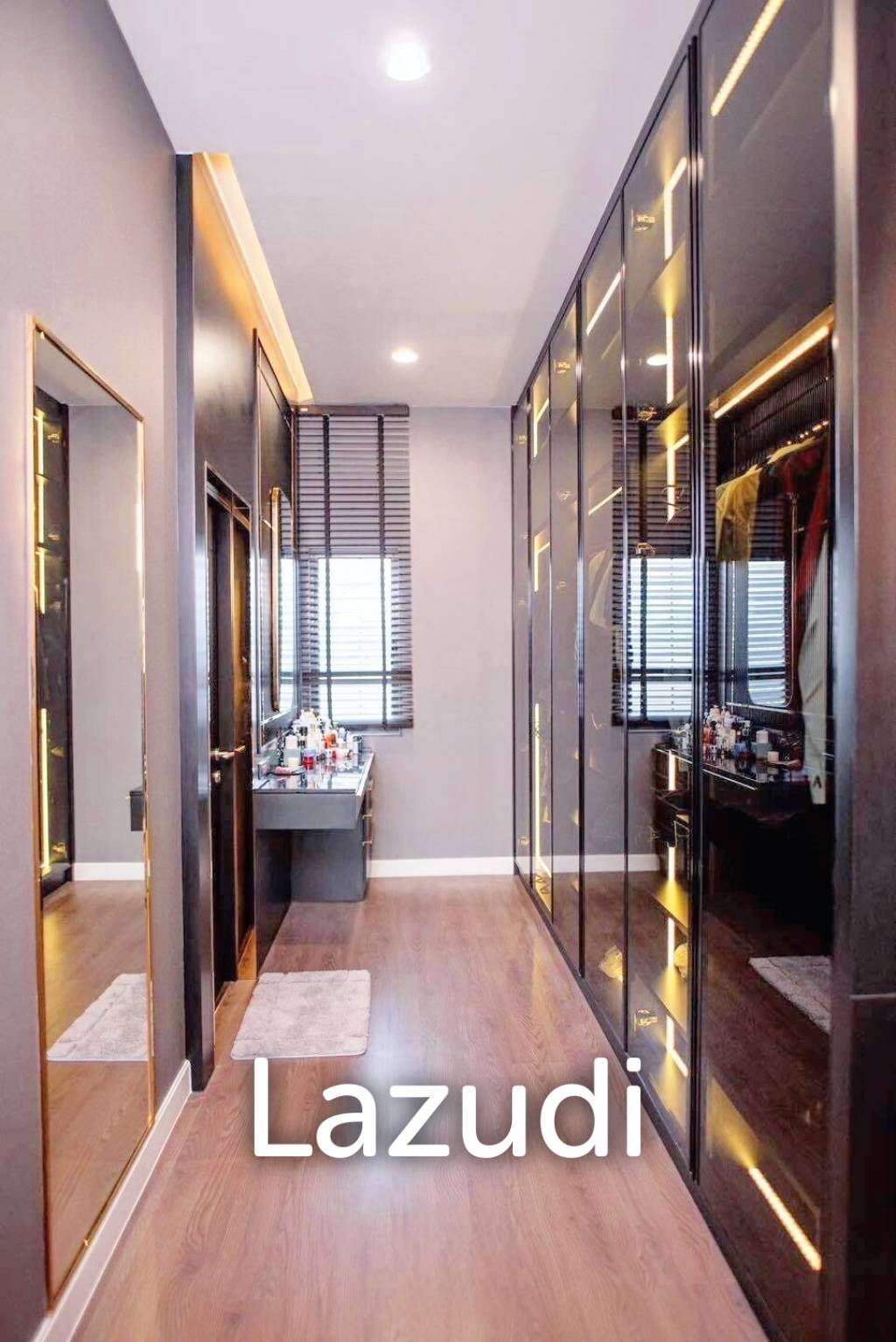 4 Bed 328 SQ.M Setthasiri Krungthep Kreetha 2
