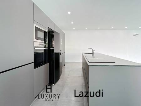 712 metro cuadrado 4 ` Casa de Venta