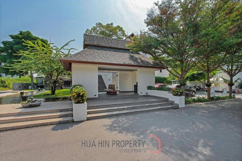 Prime Location 4 Star Hotel For Sale In Hua Hin