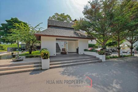 Prime Location 4 Star Hotel For Sale In Hua Hin