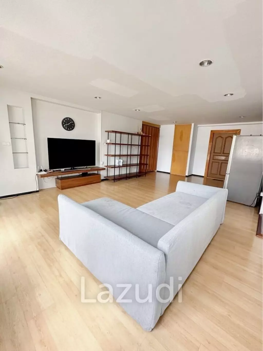 2 Bed 2 Bath 150 SQ.M Saranjai Mansion