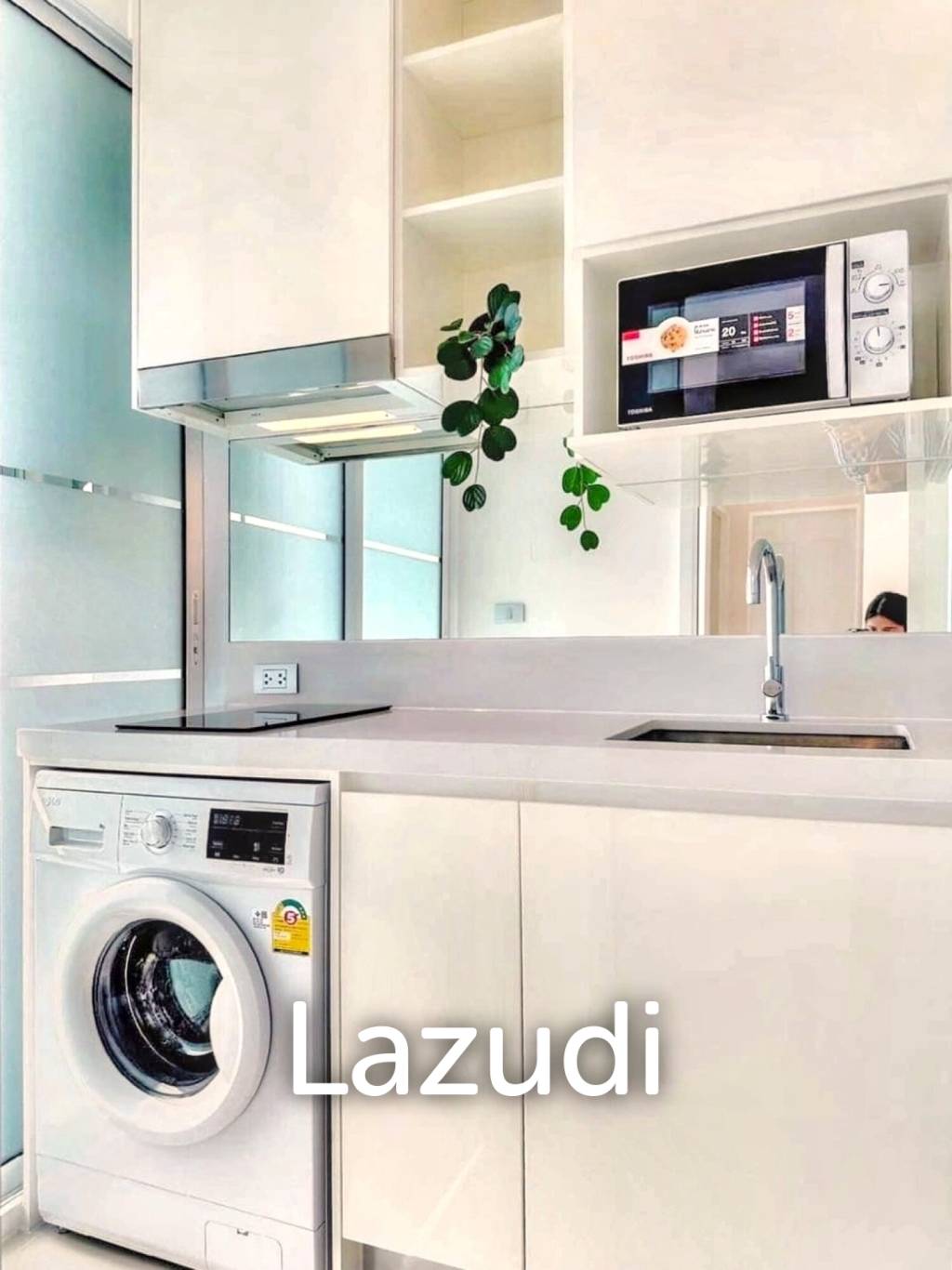 1 Bedroom 1 Bathroom 35 SQ.M The Sky Sukhumvit
