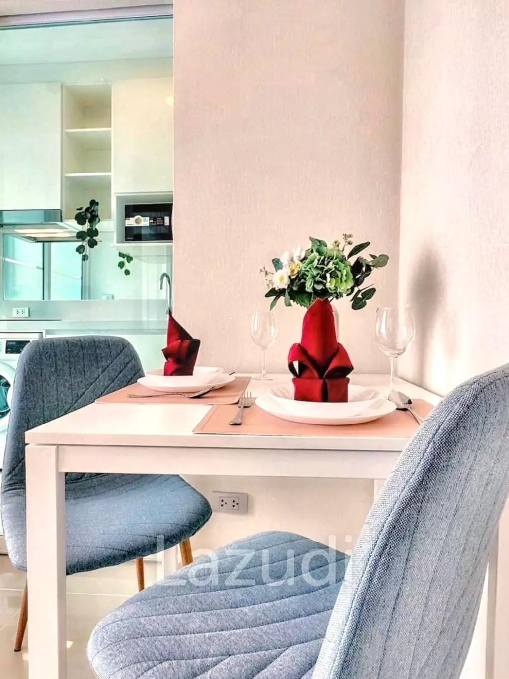 1 Bedroom 1 Bathroom 35 SQ.M The Sky Sukhumvit
