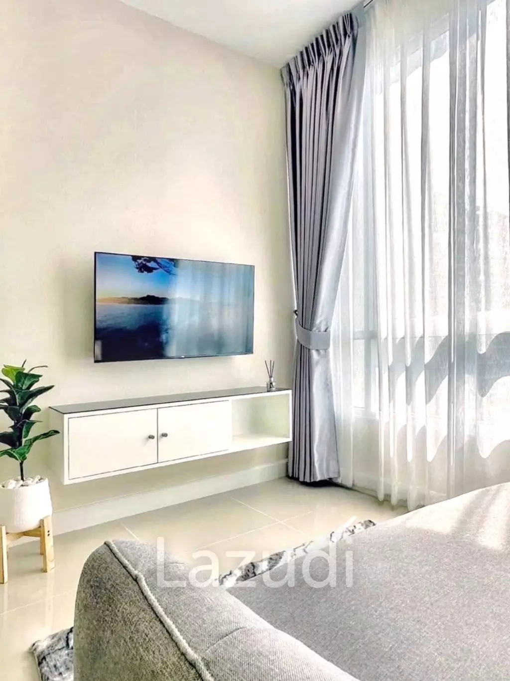 1 Bedroom 1 Bathroom 35 SQ.M The Sky Sukhumvit