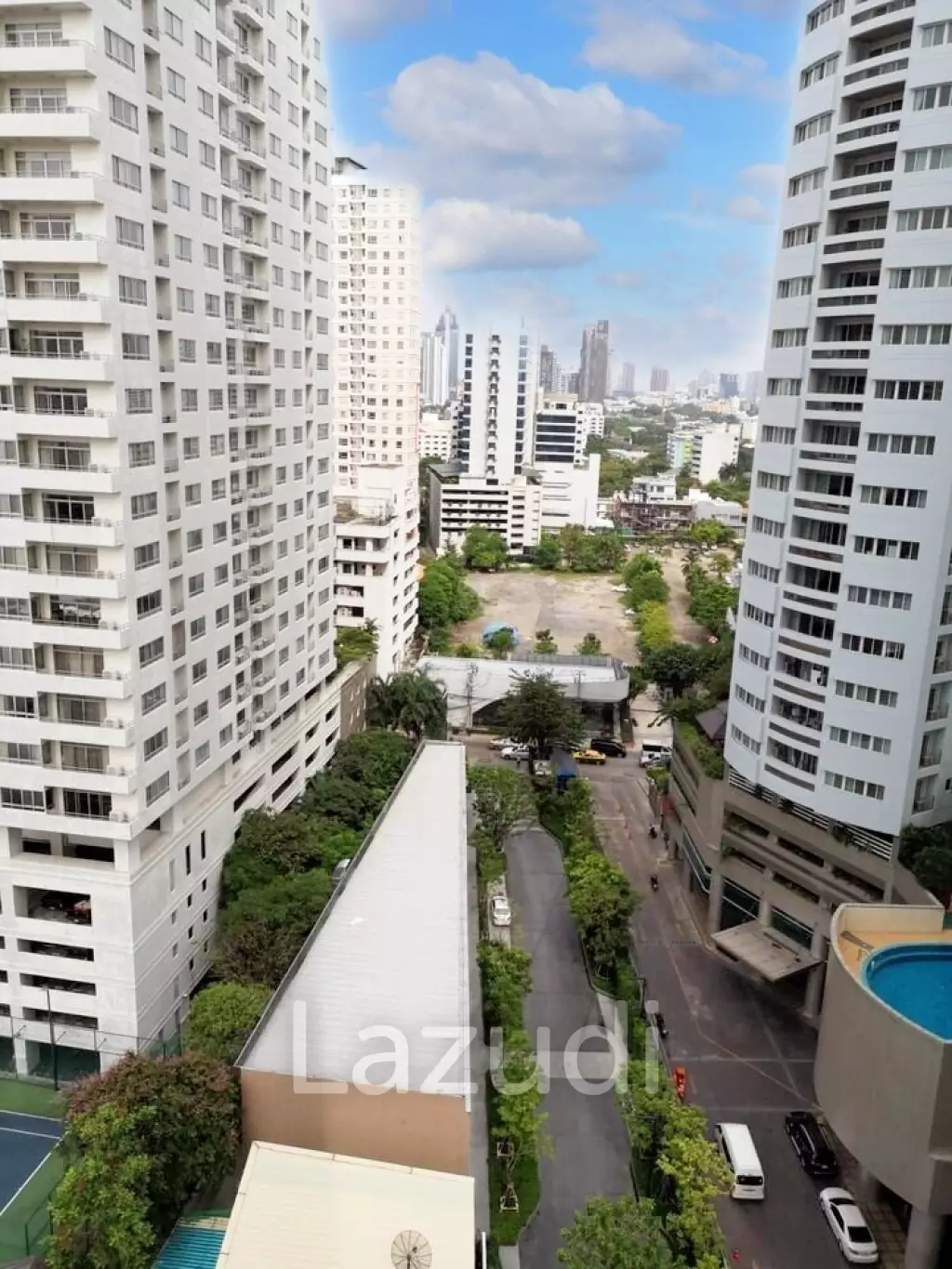 2 Bed 1 Bath 53 SQ.M Park Origin Phromphong