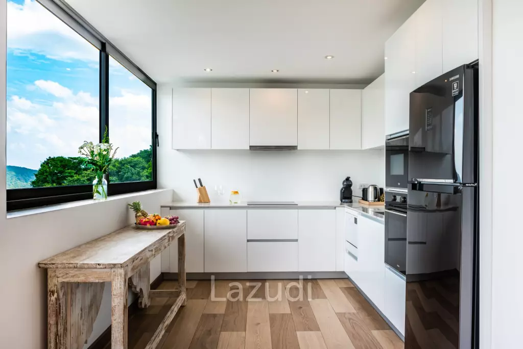 Stunning 5-Bed Sea View Villa in Bo Phut Hill