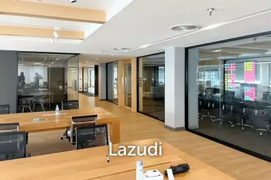 845 SQ.M Office at Mahanakhon Center Building