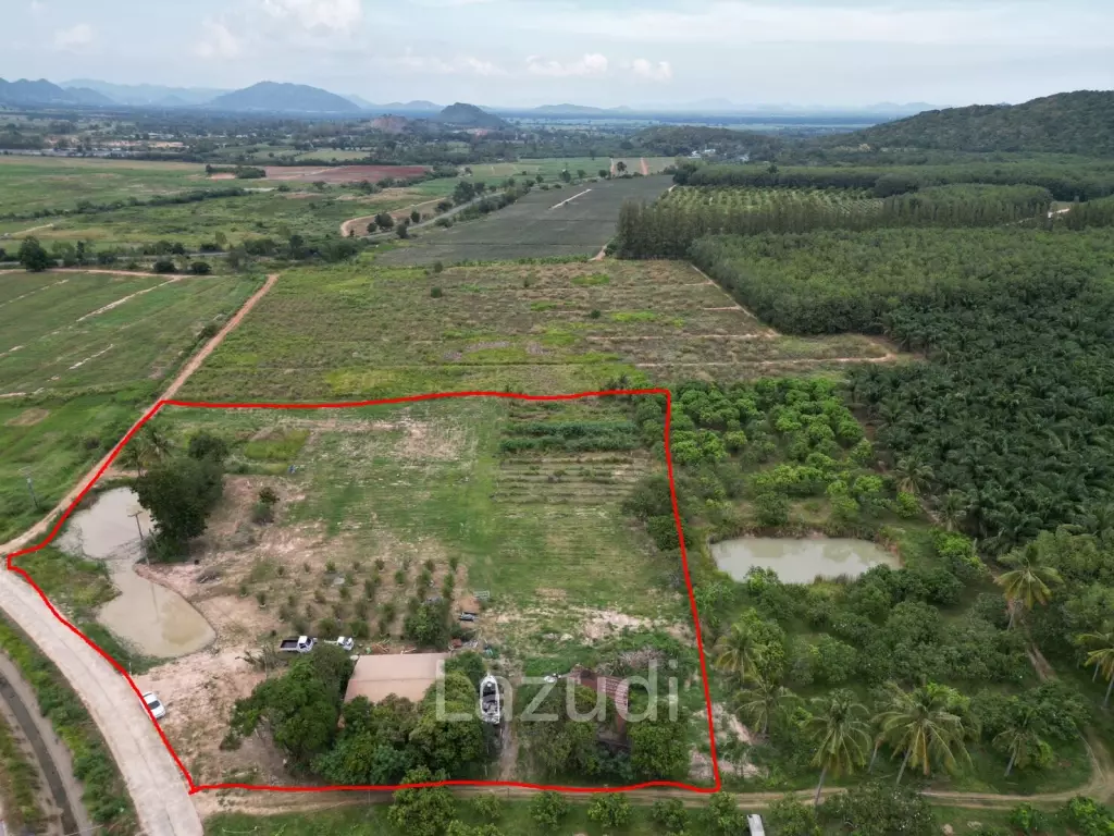 7.1 Rai land for sale in Nong Ta Taem, Pranburi
