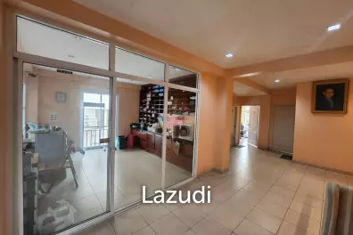 Building for Rent nearby Jomtien Beach 300m.