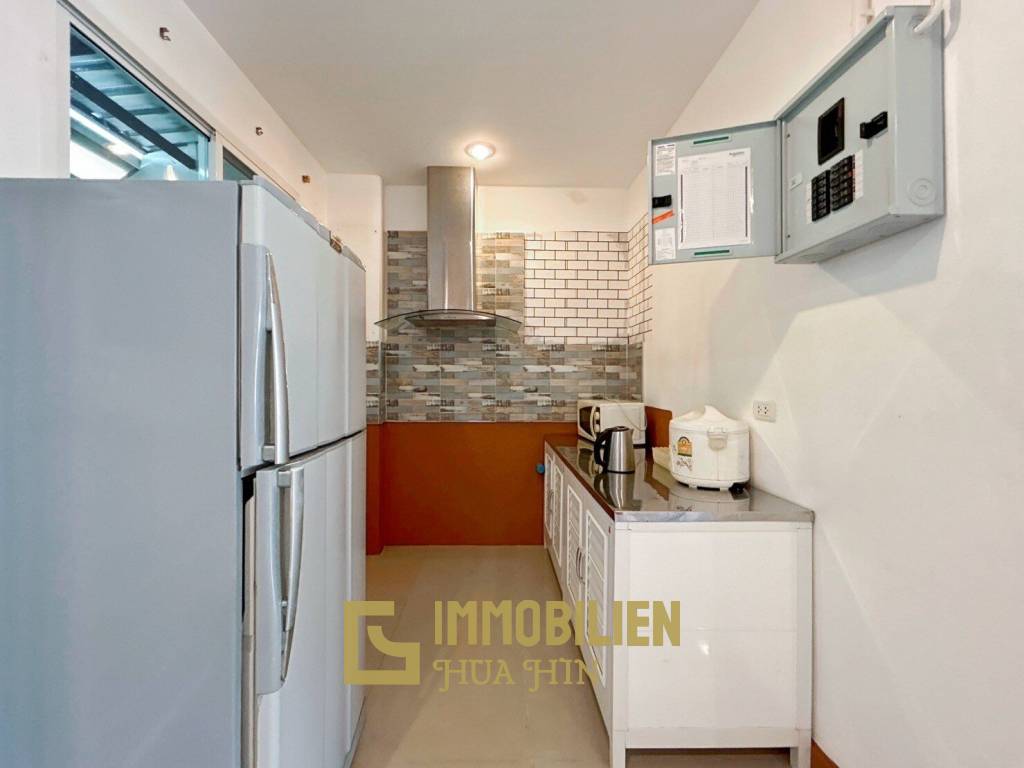 Taradol : 3 Bedrooms Pool Villa On Soi 6