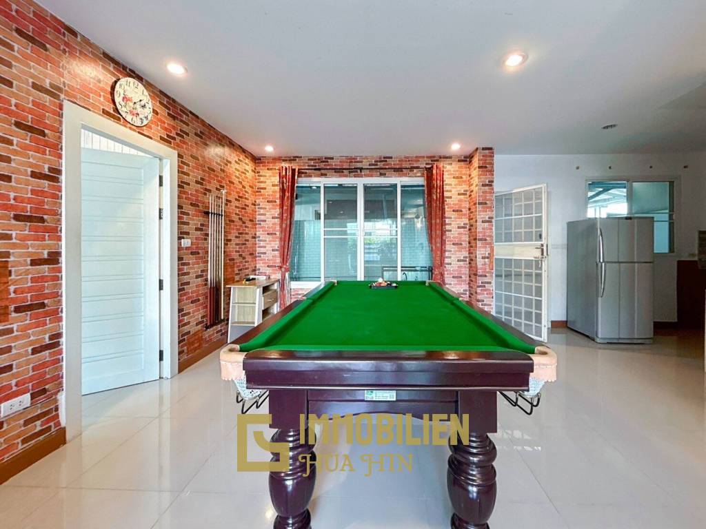 Taradol : 3 Bedrooms Pool Villa On Soi 6