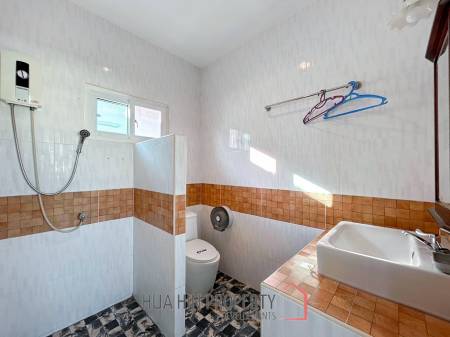 Taradol : 3 Bedrooms Pool Villa On Soi 6