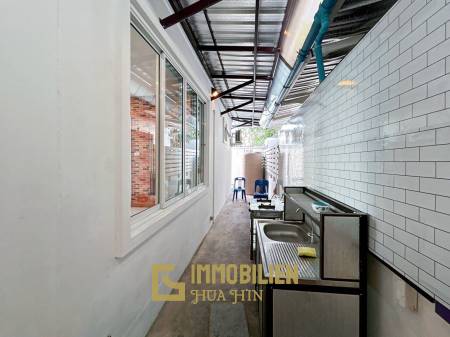 Taradol : 3 Bedrooms Pool Villa On Soi 6