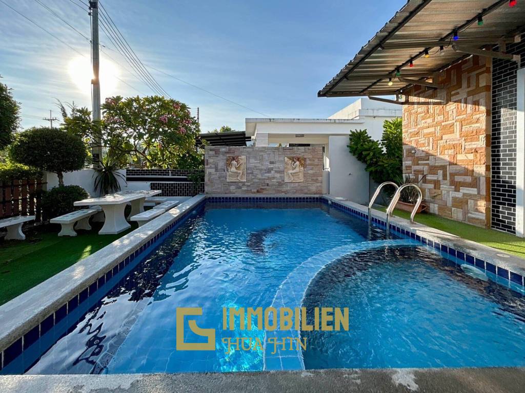 Taradol : 3 Bed 3 Bath Pool Villa On Soi 6