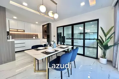 5 Beds 5 Baths 260 SQ.M. Chokchai Village 9