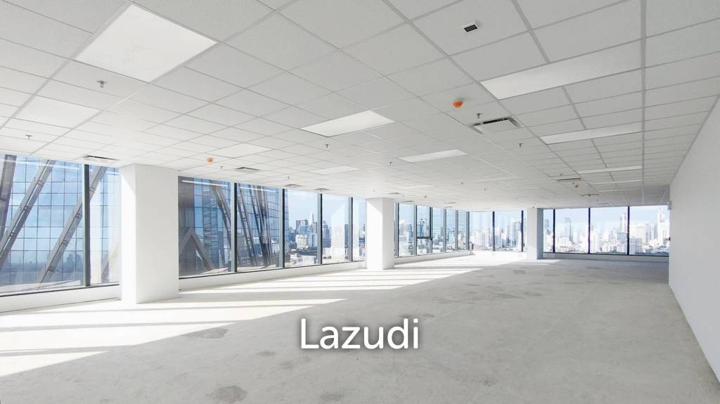 1,174 SQ.M Office space for rent in Klongtoey