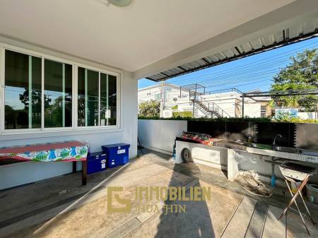 Taradol: 3 Schlafzimmer 3 Bäder Pool Villa in der Soi 6