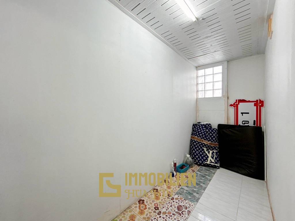 Taradol : 3 Bedrooms Pool Villa On Soi 6