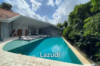Large Riverside Villa in Sought After Umalas Bali