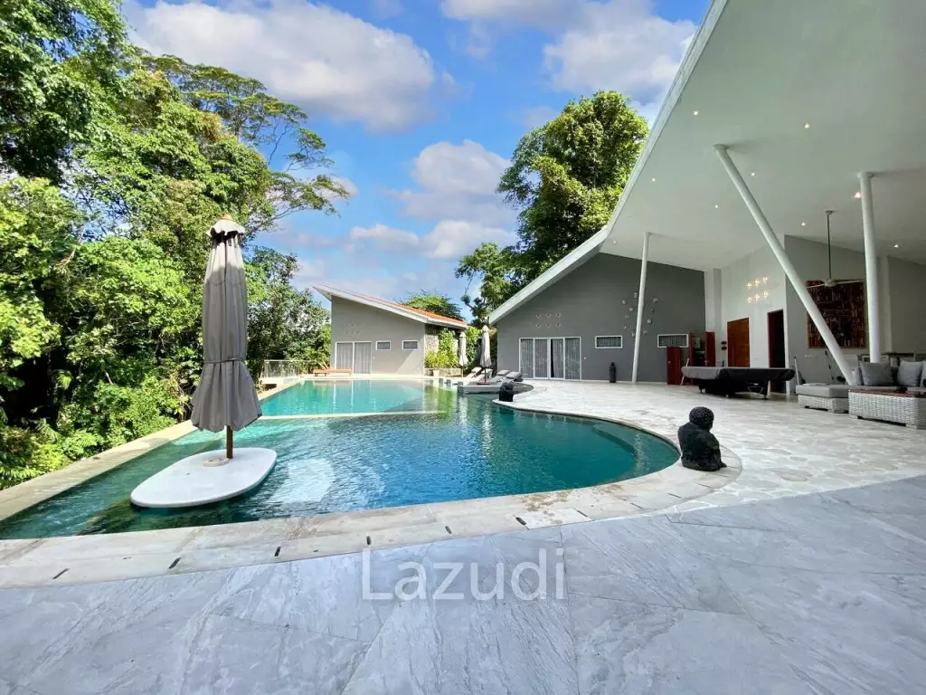 Large Riverside Villa in Sought After Umalas Bali