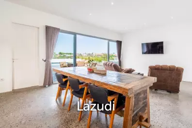 Berawa Villa with Rice Field Views
